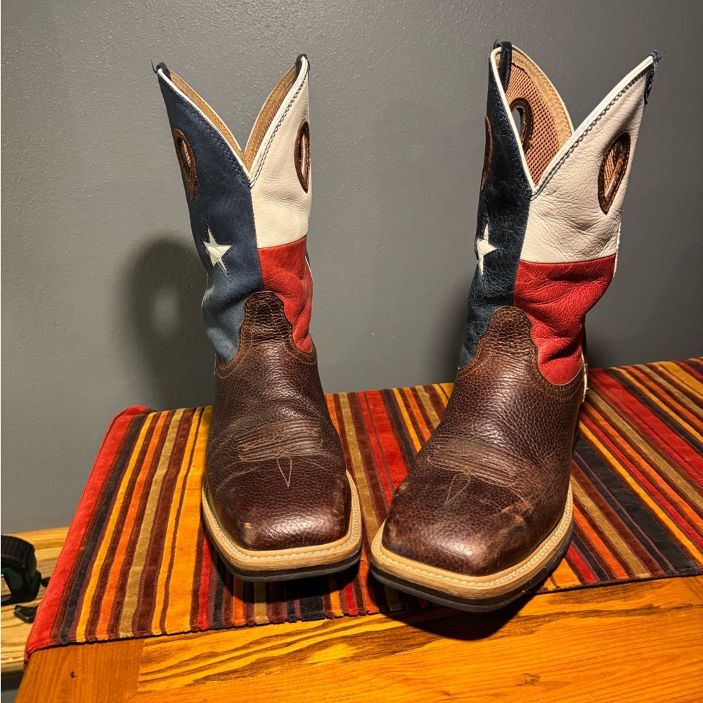 Men's Size 11 Texas flag Twisted X steel toe Western Boots